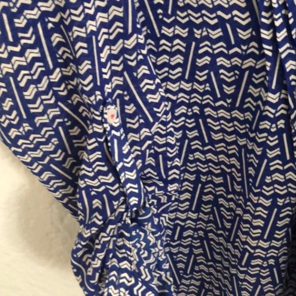 HD in Paris patterned chevron top - Picture 4 of 7